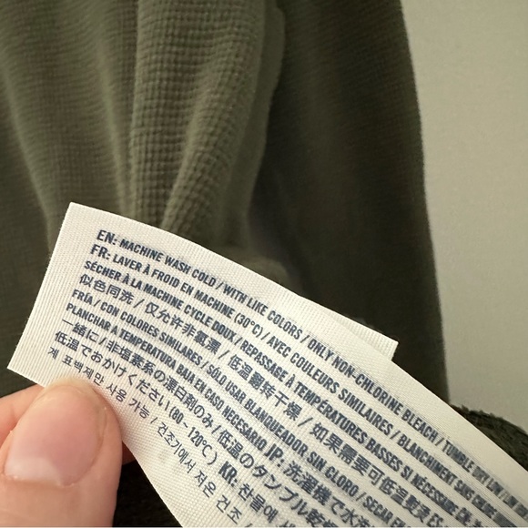 Abercrombie (Medium) Olive Green Thermal Buttoned Henley - Picture 2 of 6